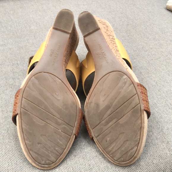 Anne Klein wedges size 8 - Picture 4 of 6